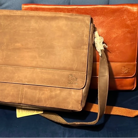 Elegant Leather Messenger / Laptop RFID Bag - (1) Cognac (1) Distressed Brown